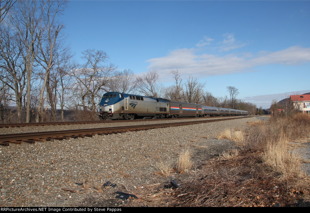 Amtrak 103 leading train 43